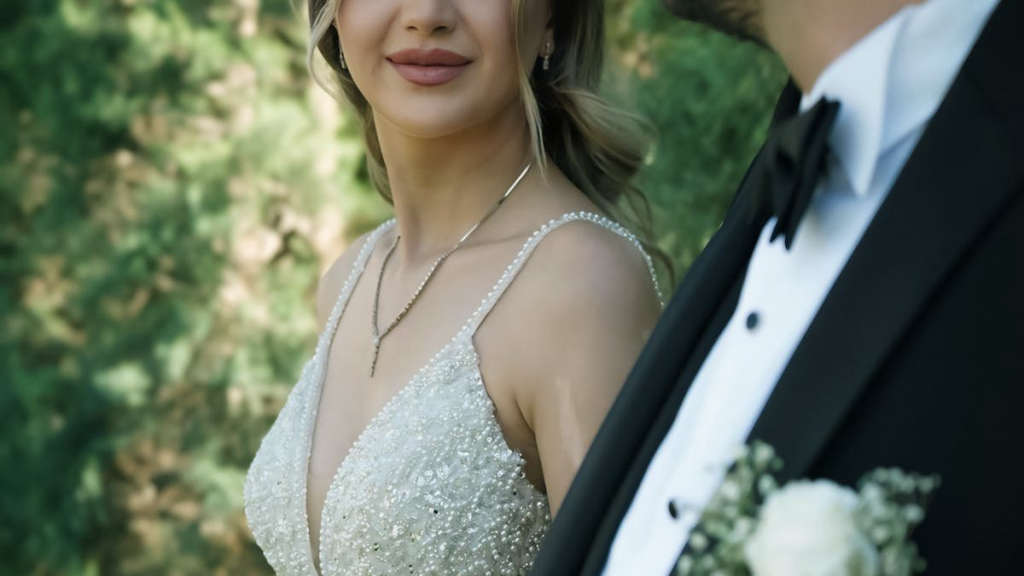 A kesim gelinlik modelleri