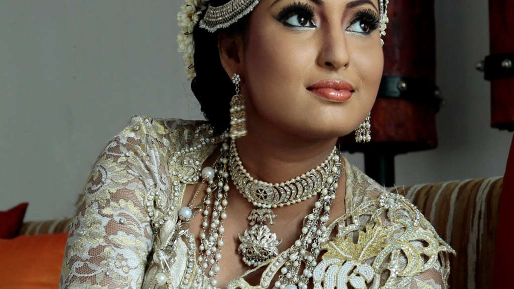 Uygun fiyatlı gelinlikler